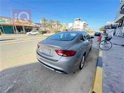 Chrysler 200